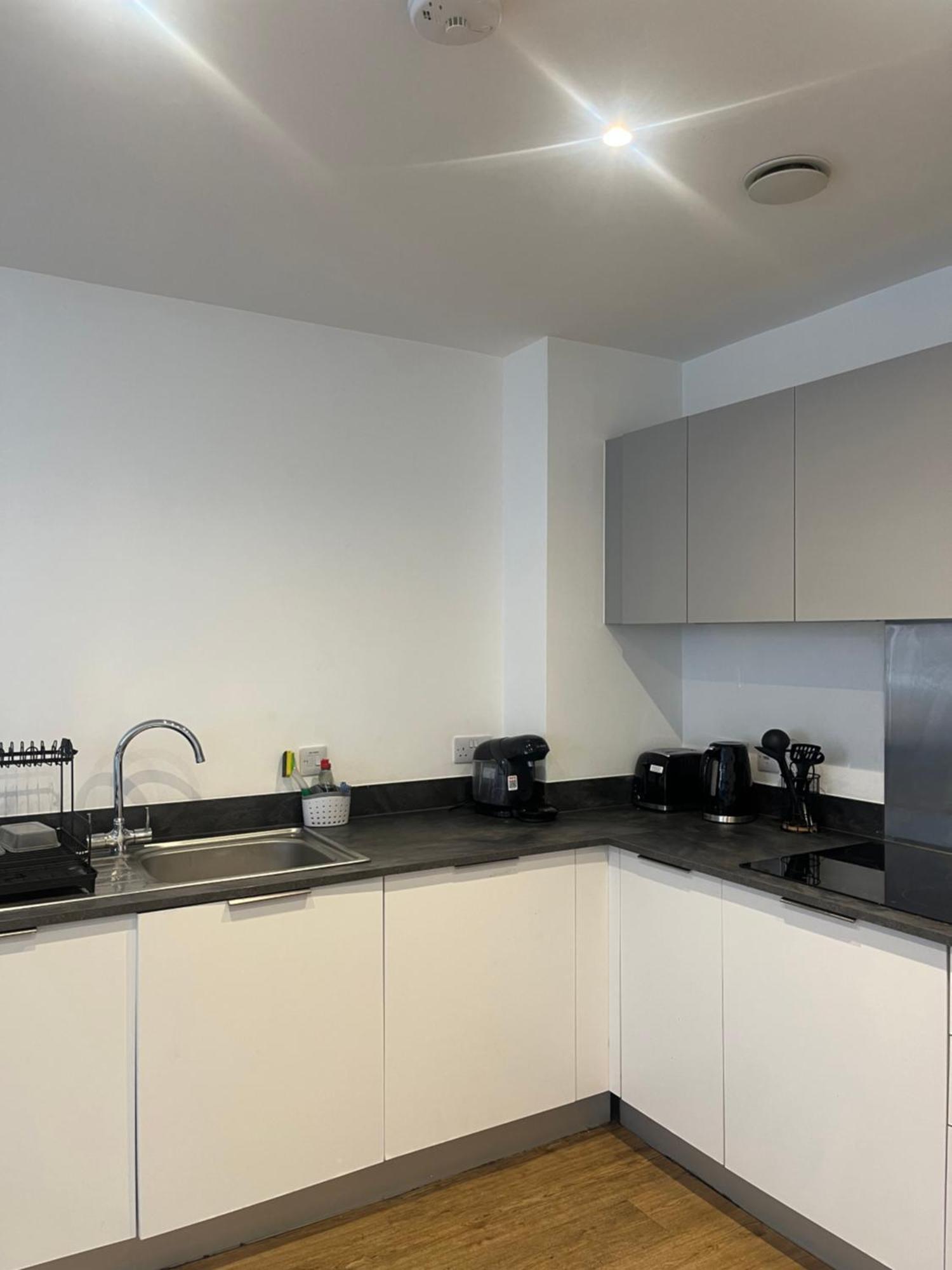 Modern 2-bed In Jewellery Quarter Apartment Birmingham